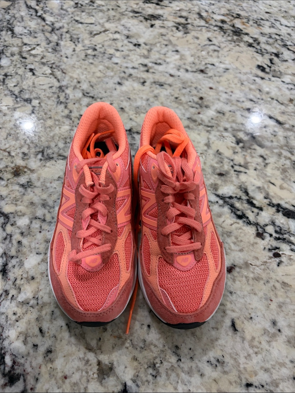 Kid’s New Balance 990 Sz1 Coral Pink Athletic Sneakers